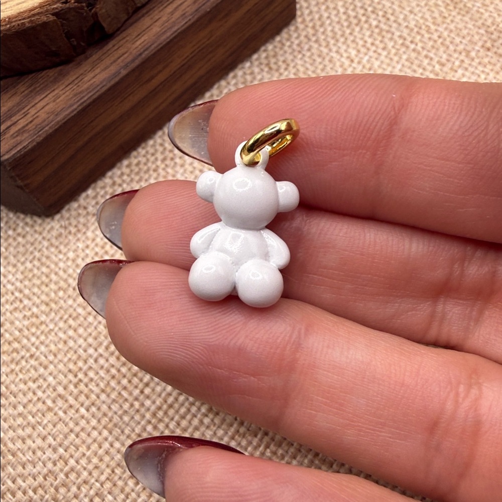 - bear 1.6 CM pendant